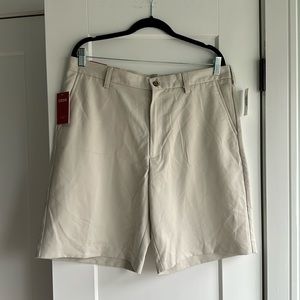 NWT Izod Luxury Sport shorts 36W 9”L